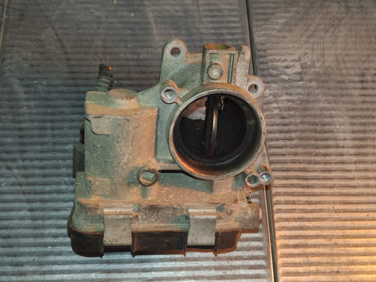 corpo farfallato per fiat panda fiat grande punto 1300 dieel 373446673820 2 scaled corpo farfallato per fiat panda fiat grande punto 1300 dieel
