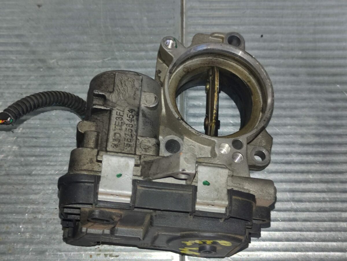 corpo farfallato per jeep renegade 16 20 4x4 crd 373450542570 2 scaled corpo farfallato per jeep renegade 1.6 2.0 4x4 crd