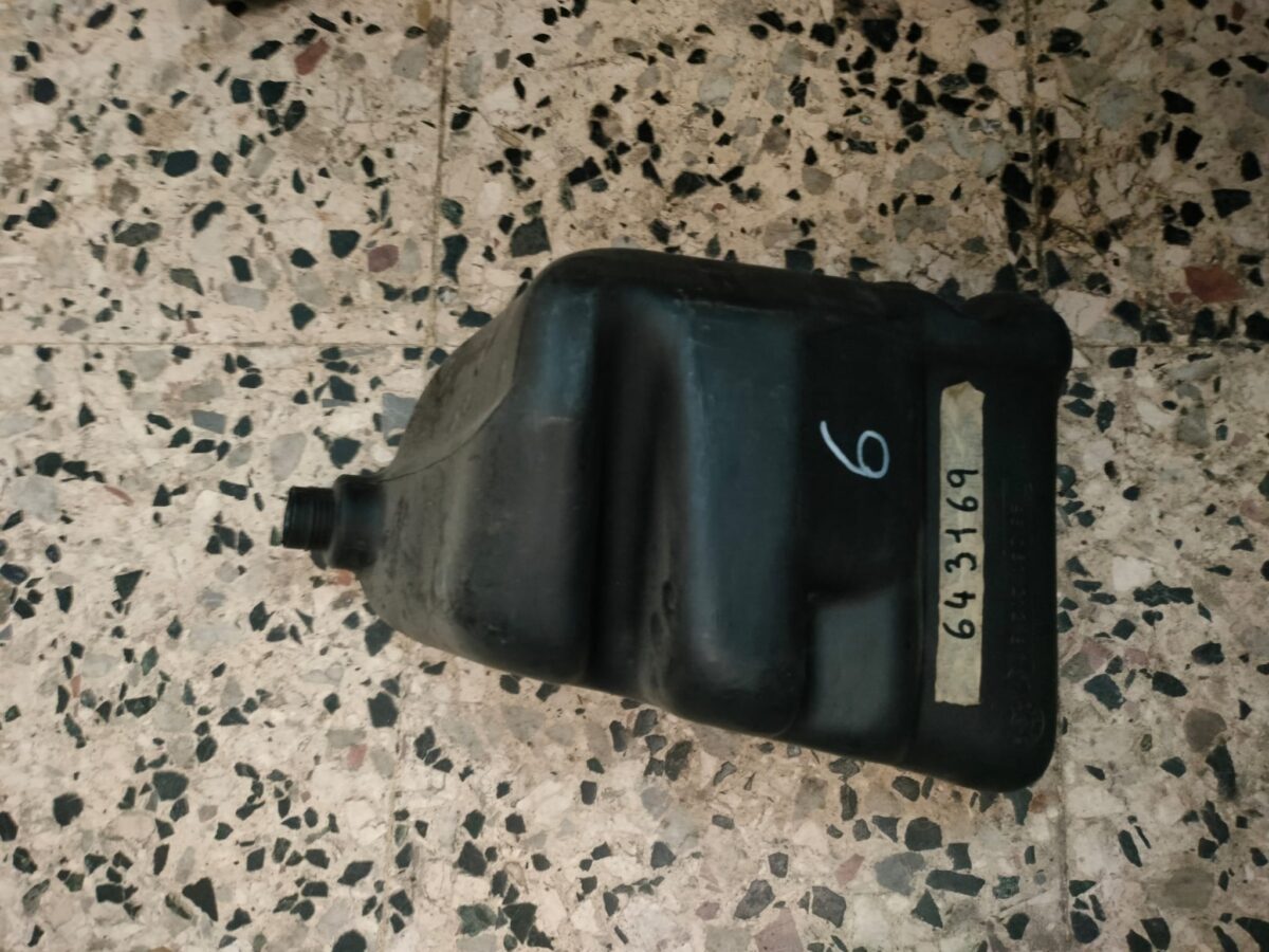 serbatoio liquido tergicristalli per peugeot 106 citroen saxo 388039221860 3 serbatoio liquido tergicristalli per peugeot 106 citroen saxo