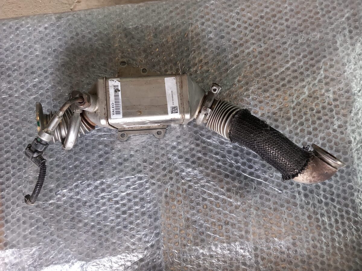 valvola egr per 55268286 scambiatore di calore egr alfa romeo fiat jeep l 388039221000 2 valvola egr per 55268286 scambiatore di calore egr alfa romeo = fiat = jeep = l