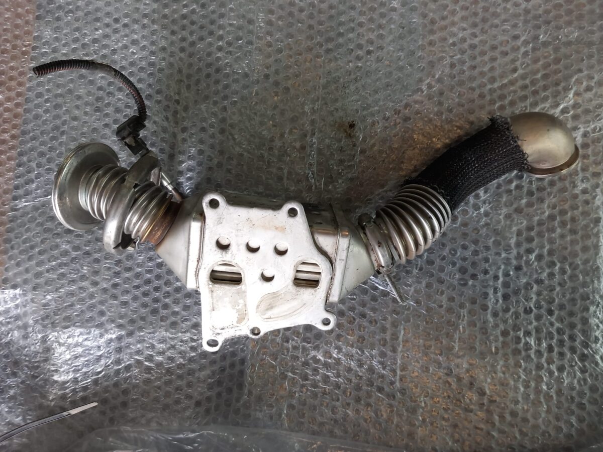 valvola egr per 55268286 scambiatore di calore egr alfa romeo fiat jeep l 388039221000 3 valvola egr per 55268286 scambiatore di calore egr alfa romeo = fiat = jeep = l