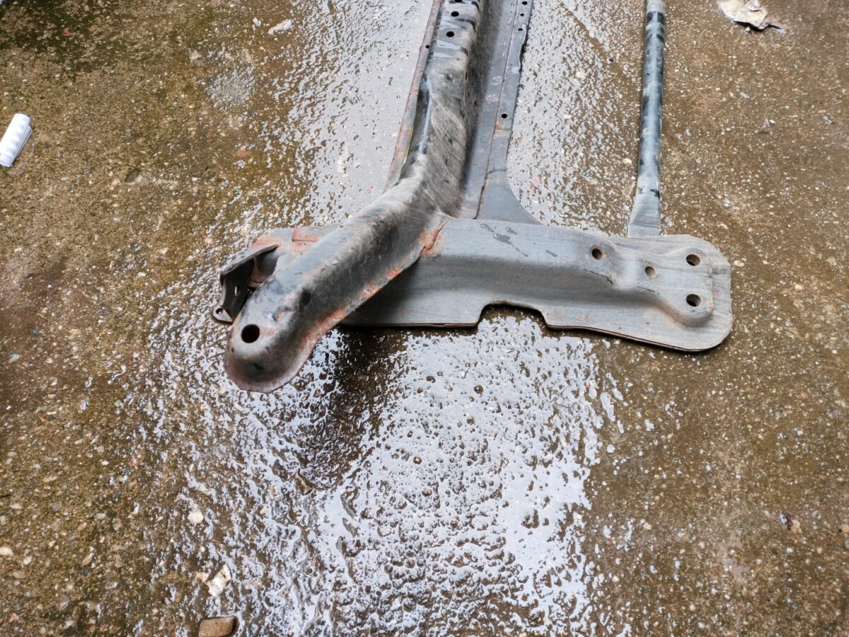 culla assale anteriore per peugeot 205 388039222001 3 culla assale anteriore per peugeot 205
