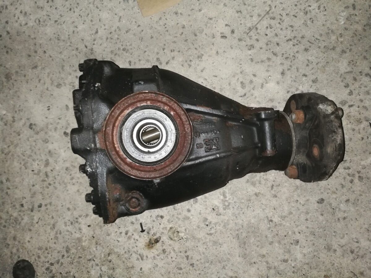 differenziale per mercedes mercedes classe c w202 9300 c220 a2103510805 142979638641 differenziale per mercedes mercedes classe c w202 93>00 c220 a2103510805
