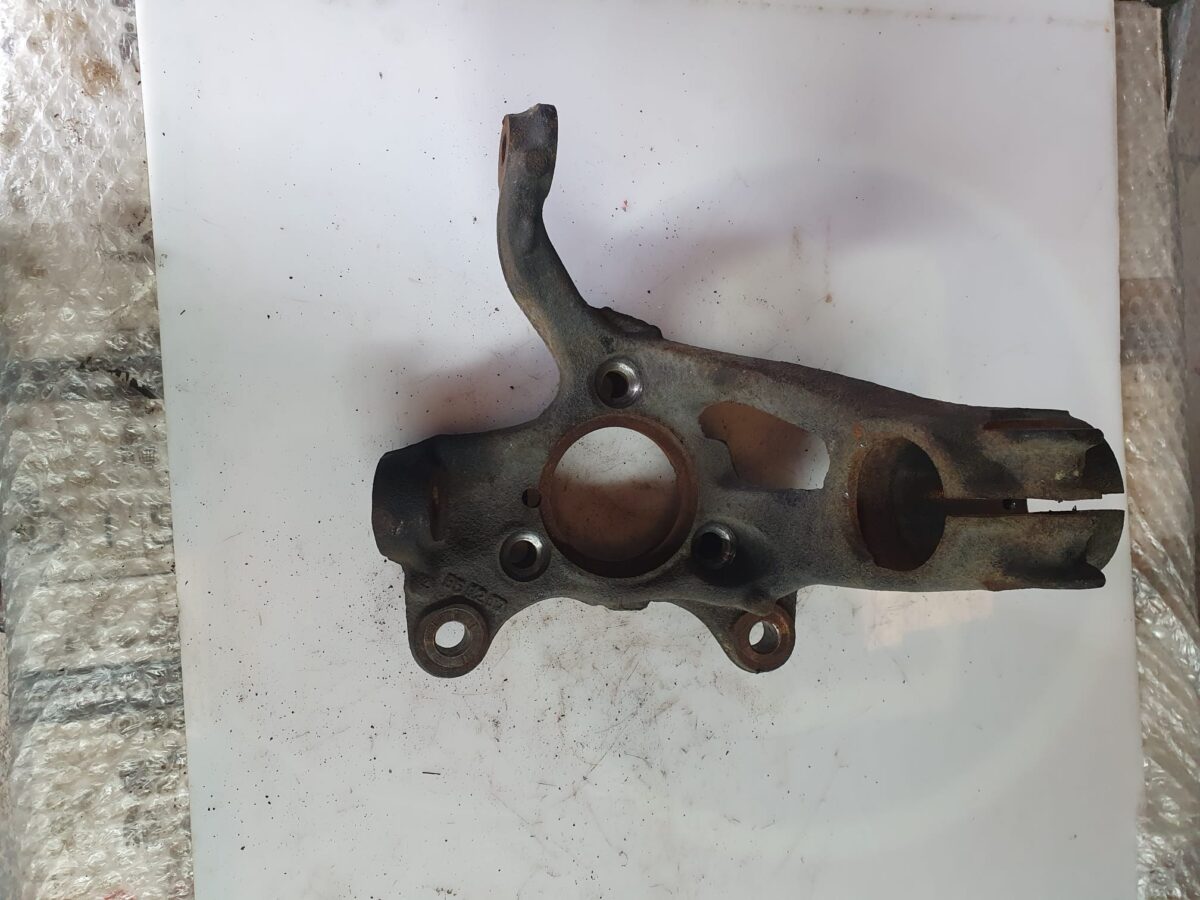 fusello montante per a3 2016 anteriore sx 388039221271 3 rotated fusello montante per a3 2016 anteriore sx