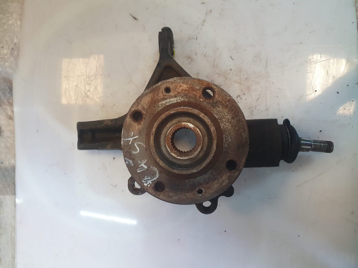 fusello montante per c4 anteriore sx 388039221331 3 rotated fusello montante per c4 anteriore sx