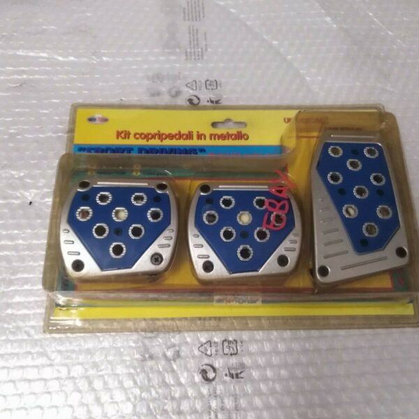 KIT COPRIPEDALI ANTISCIVOLO IN METALLO