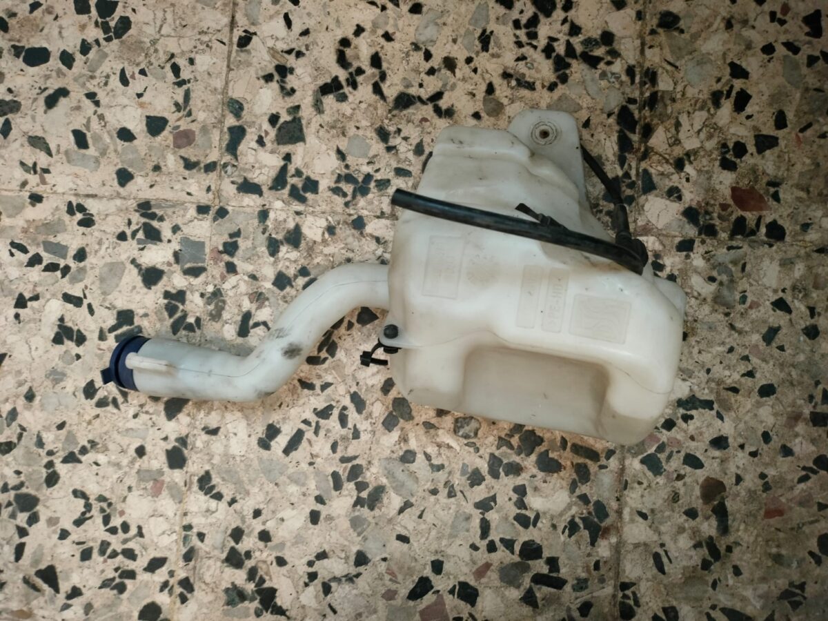 serbatoio liquido tergicristalli per fiat punto grande punto punto evo alfa r 388039221761 2 serbatoio liquido tergicristalli per fiat punto grande punto punto evo alfa r