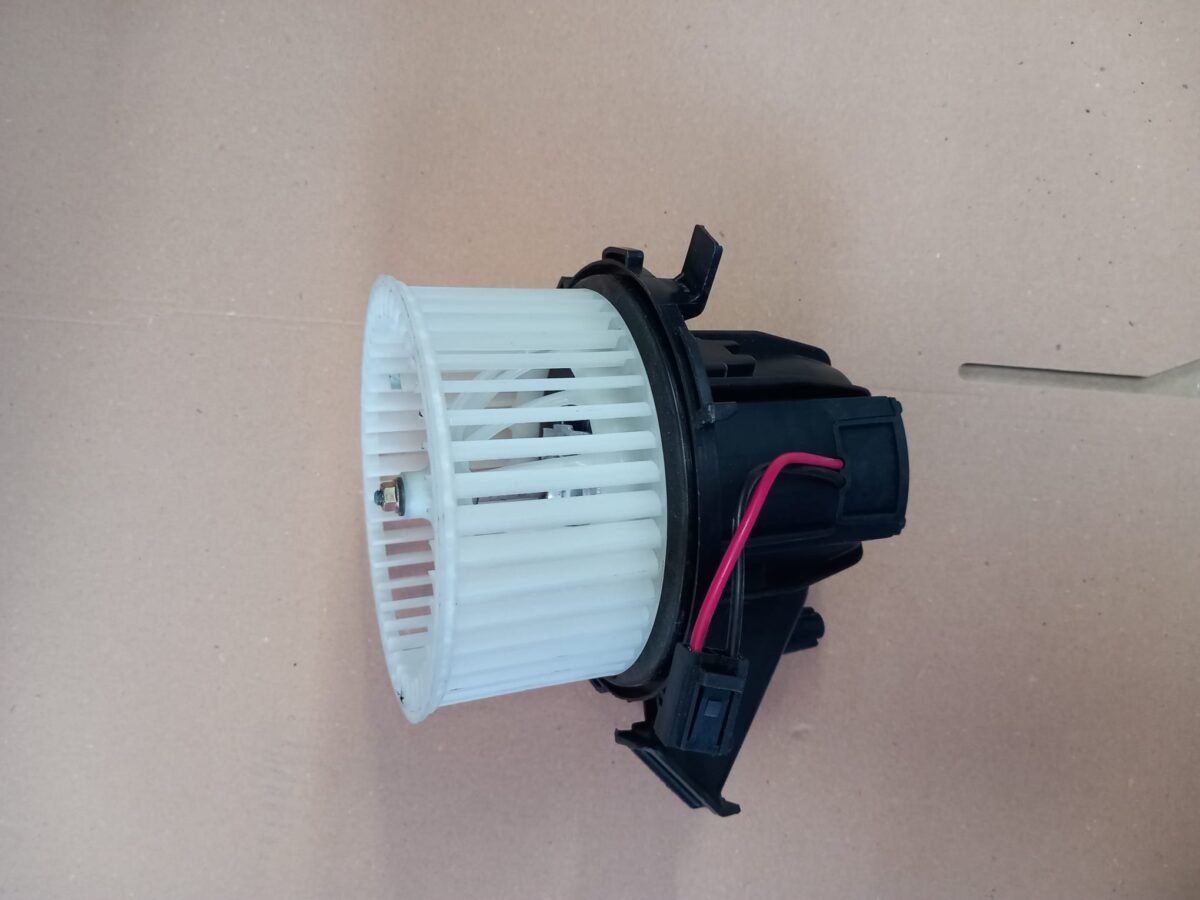 ventola abitacolo per audi a 4 dal 2008 al 2011 388039221161 2 ventola abitacolo per audi a 4 dal 2008 al 2011