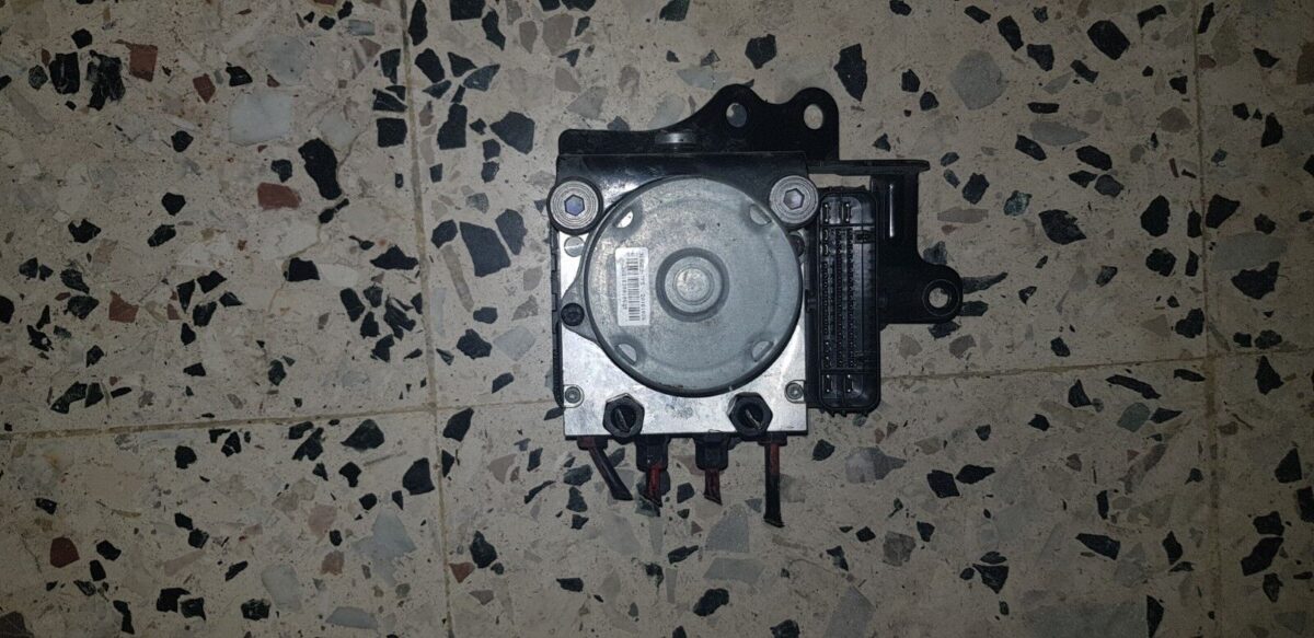 centralina pompa abs 58920 d7201 per hyundai tucson 132896122262 3 centralina pompa abs 58920-d7201 per hyundai tucson
