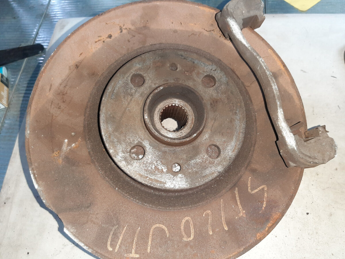 fusello montante per fiat stilo lancia delta 388039216272 fusello montante per fiat stilo lancia delta