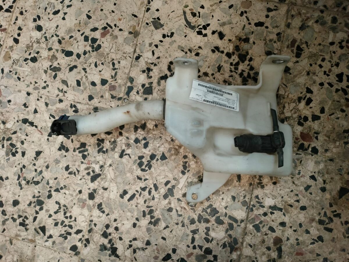 serbatoio liquido tergicristalli per fiat croma 388039221762 serbatoio liquido tergicristalli per fiat croma
