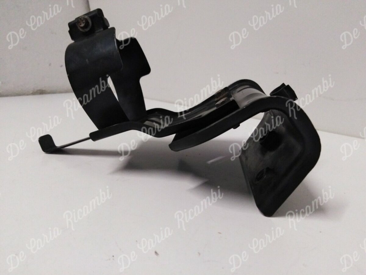 wjn500056 staffa supporto filtro carburante per land rover discovery sport 372966484182 wjn500056 staffa supporto filtro carburante per land rover discovery sport