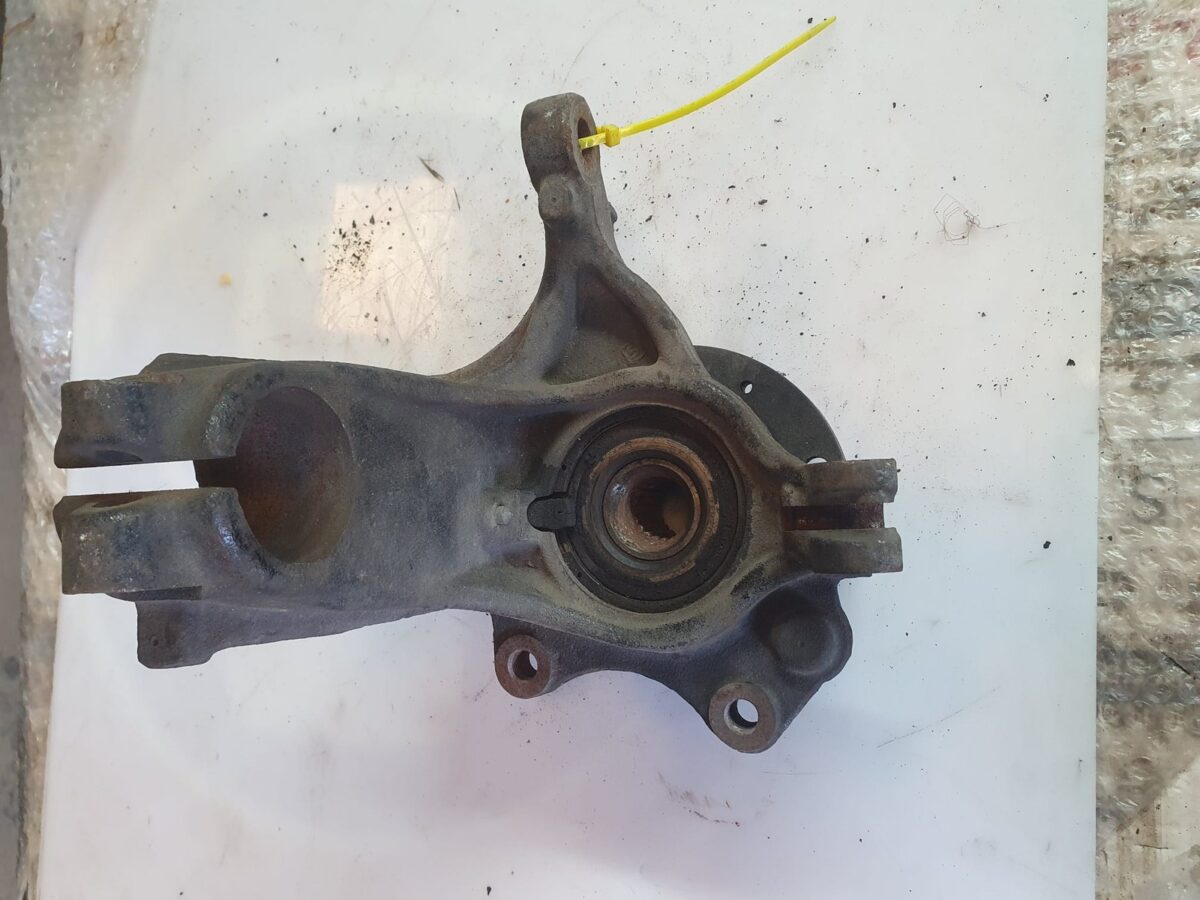 fusello montante per c3 2016 anteriore dx 388039221293 fusello montante per c3 2016 anteriore dx