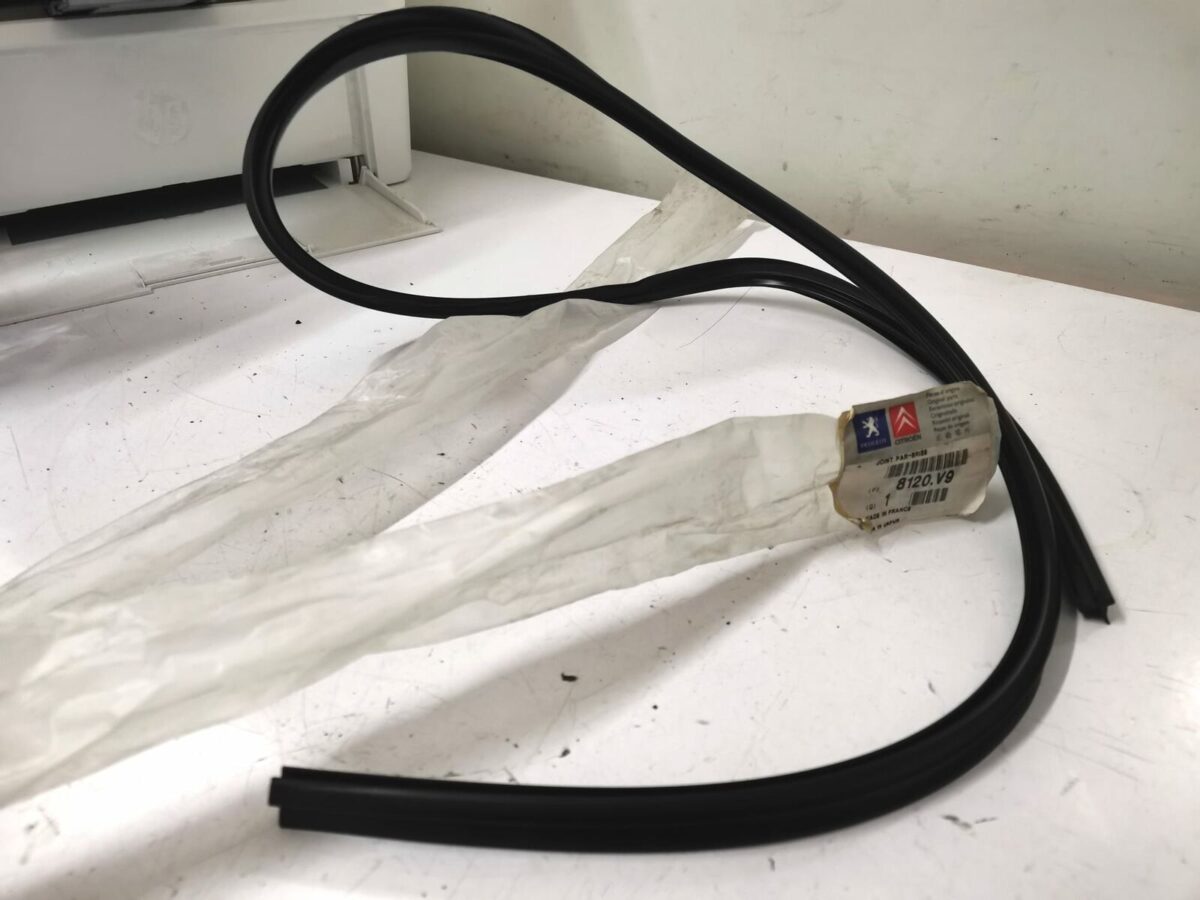 guarnizione parabrezza 8120v9 originale per peugeot 4007 373912009373 guarnizione parabrezza 8120v9 originale per peugeot 4007
