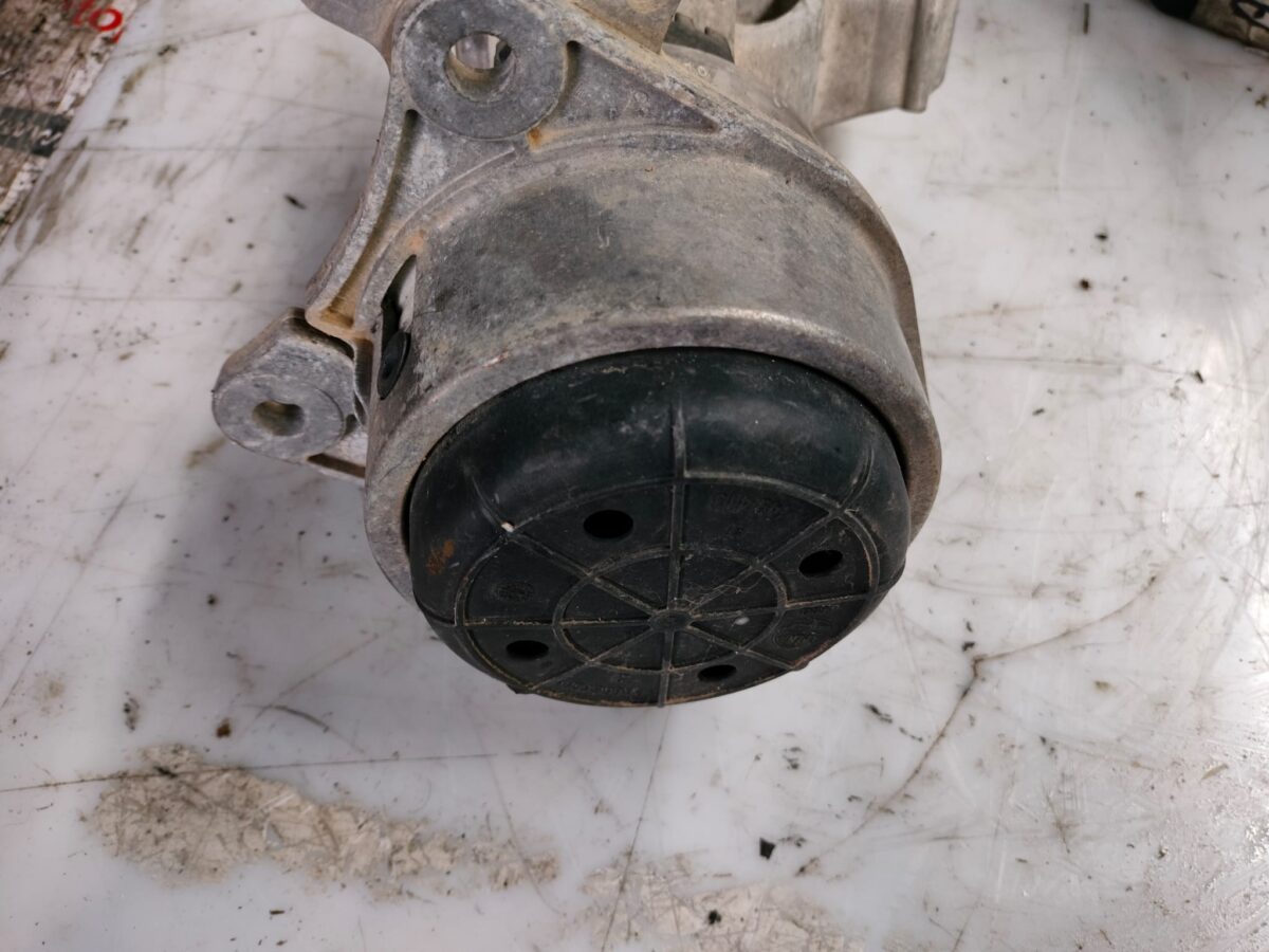 supporto motore per alfa romeo giulia 388039222033 4 supporto motore per alfa romeo giulia