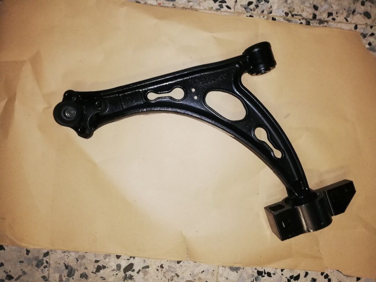 braccio oscillante sospensione ant sx esterno per audi a3 8p seat vw golf vi 132922799284 braccio oscillante sospensione ant. sx esterno per audi a3 8p seat vw golf vi