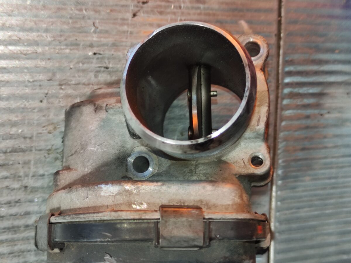 corpo farfallato per citroen c4 16 hdi 2009 2013 388039214104 3 corpo farfallato per citroen c4 1.6 hdi 2009-2013