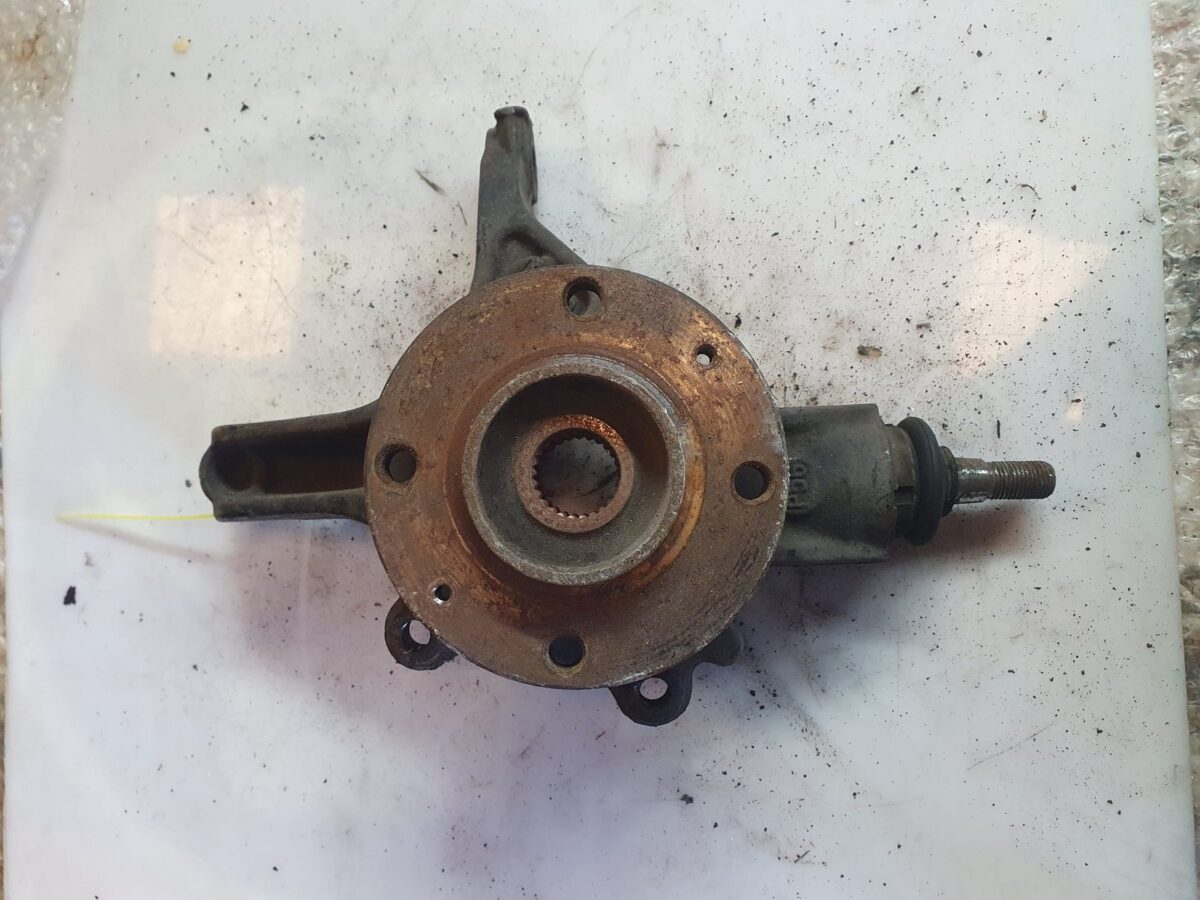 fusello montante per 307 anteriore sx 388039221314 fusello montante per 307 anteriore sx