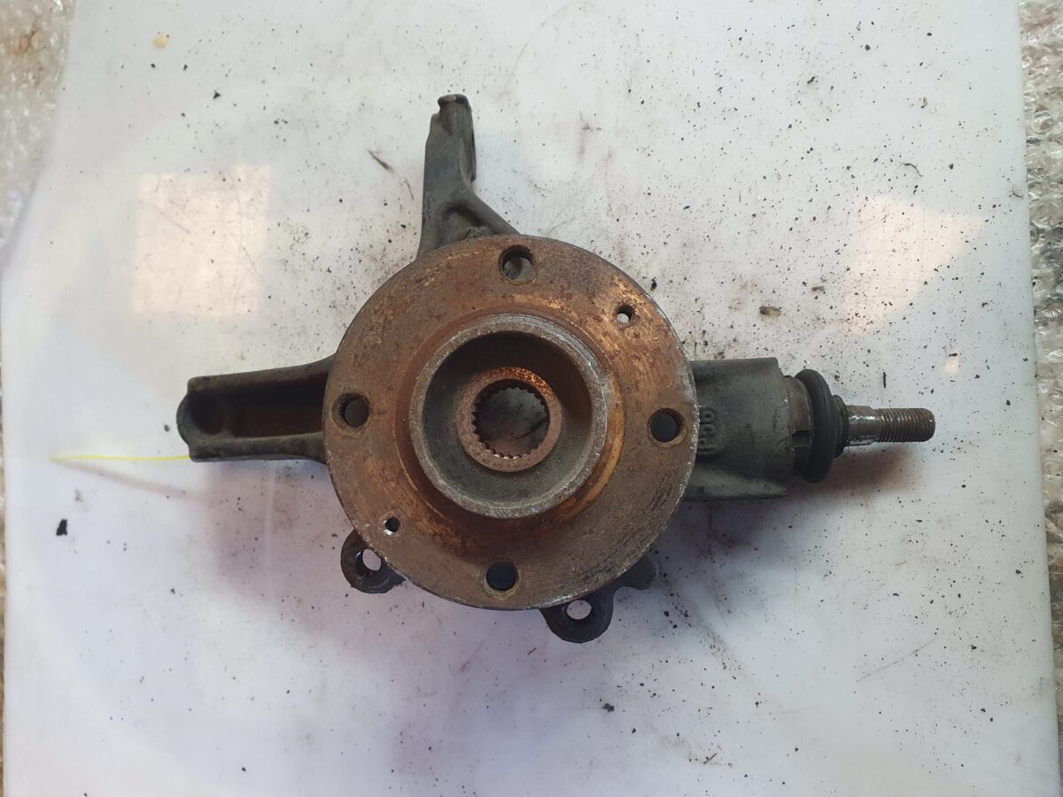fusello montante per 307 anteriore sx 388039221314 2 rotated fusello montante per 307 anteriore sx