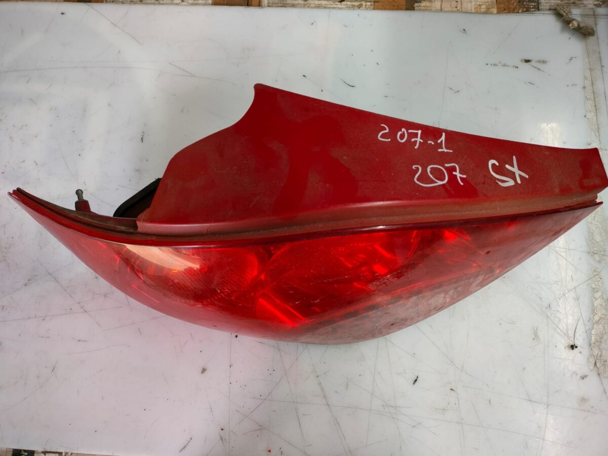 luce stop posteriore sinistro per peugeot 207 388039221924 luce stop posteriore sinistro per peugeot 207
