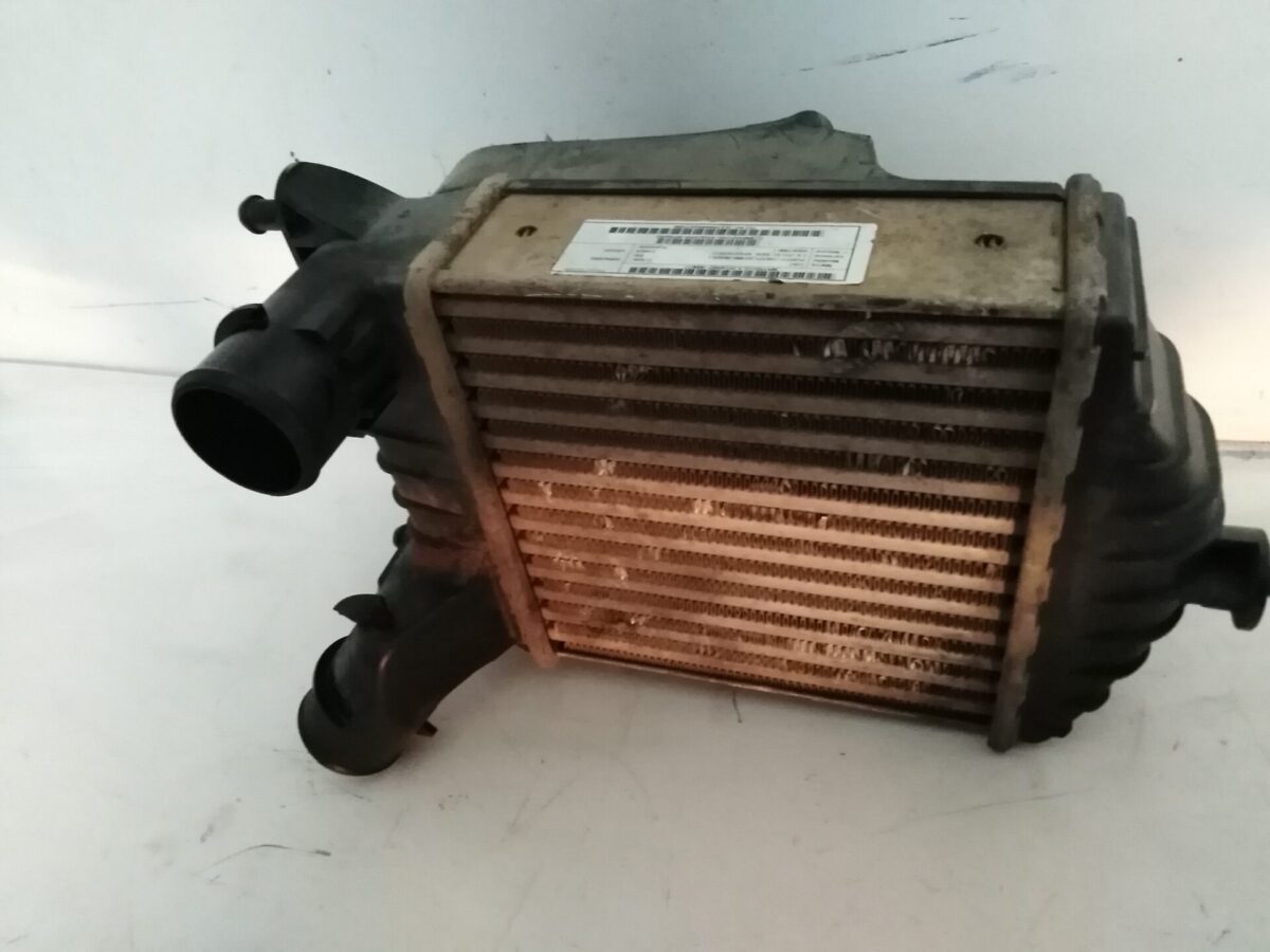 radiatore intercooler per fiat punto 373418610484 2 radiatore intercooler per fiat punto