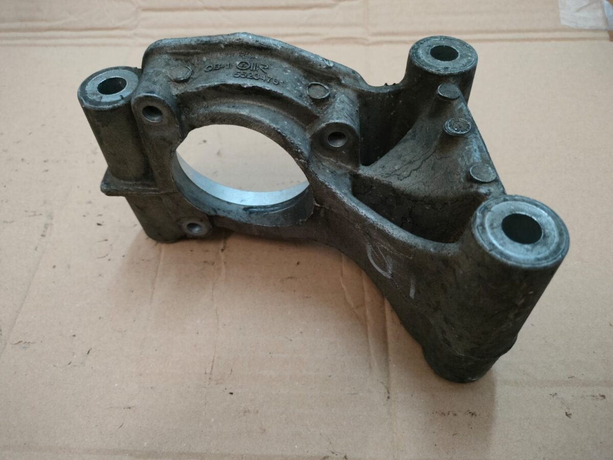 staffa supporto motore per alfa romeo giuliietta 388039222104 2 staffa supporto motore per alfa romeo giuliietta