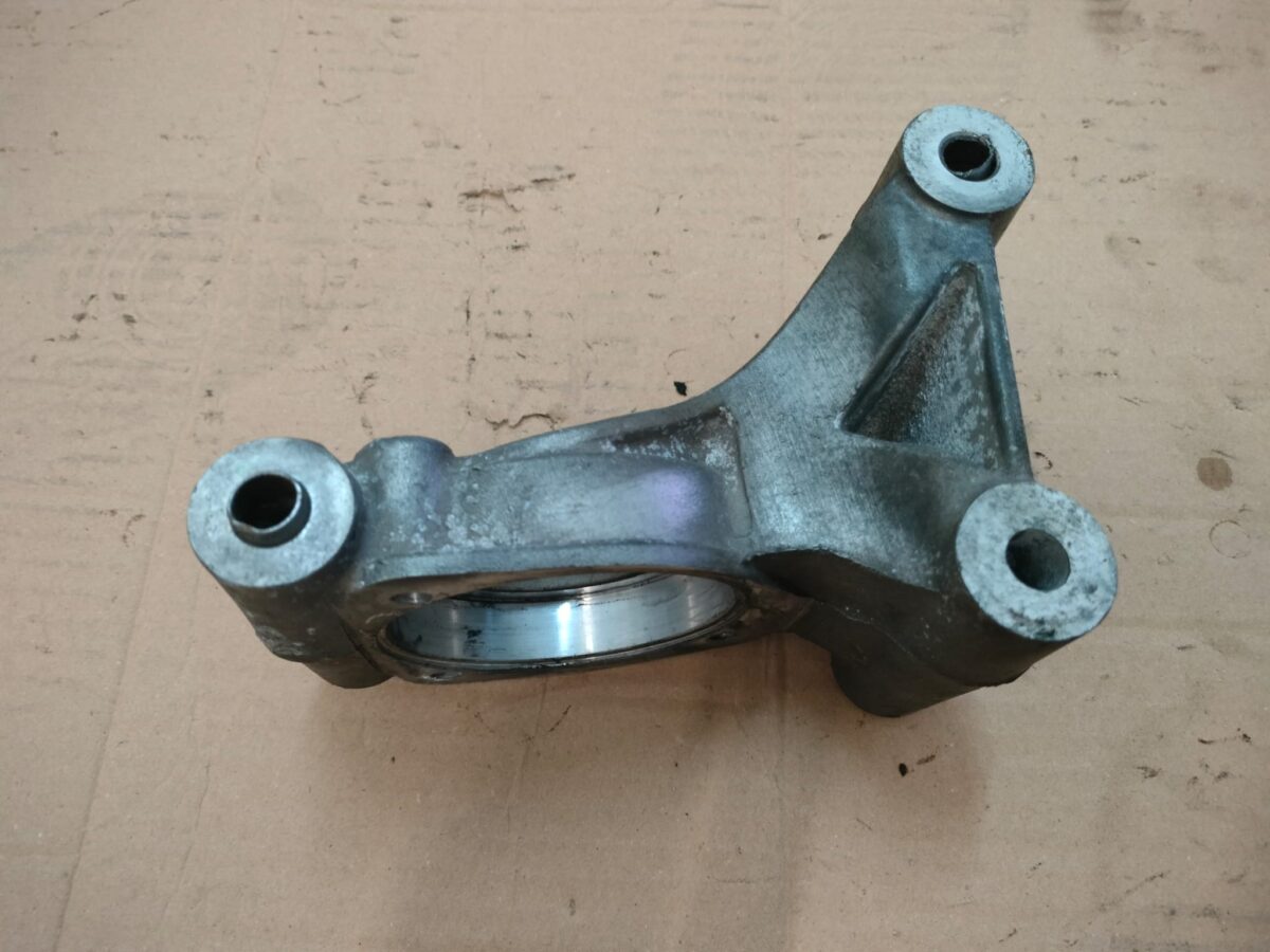 staffa supporto motore per alfa romeo giuliietta 388039222114 4 staffa supporto motore per alfa romeo giuliietta