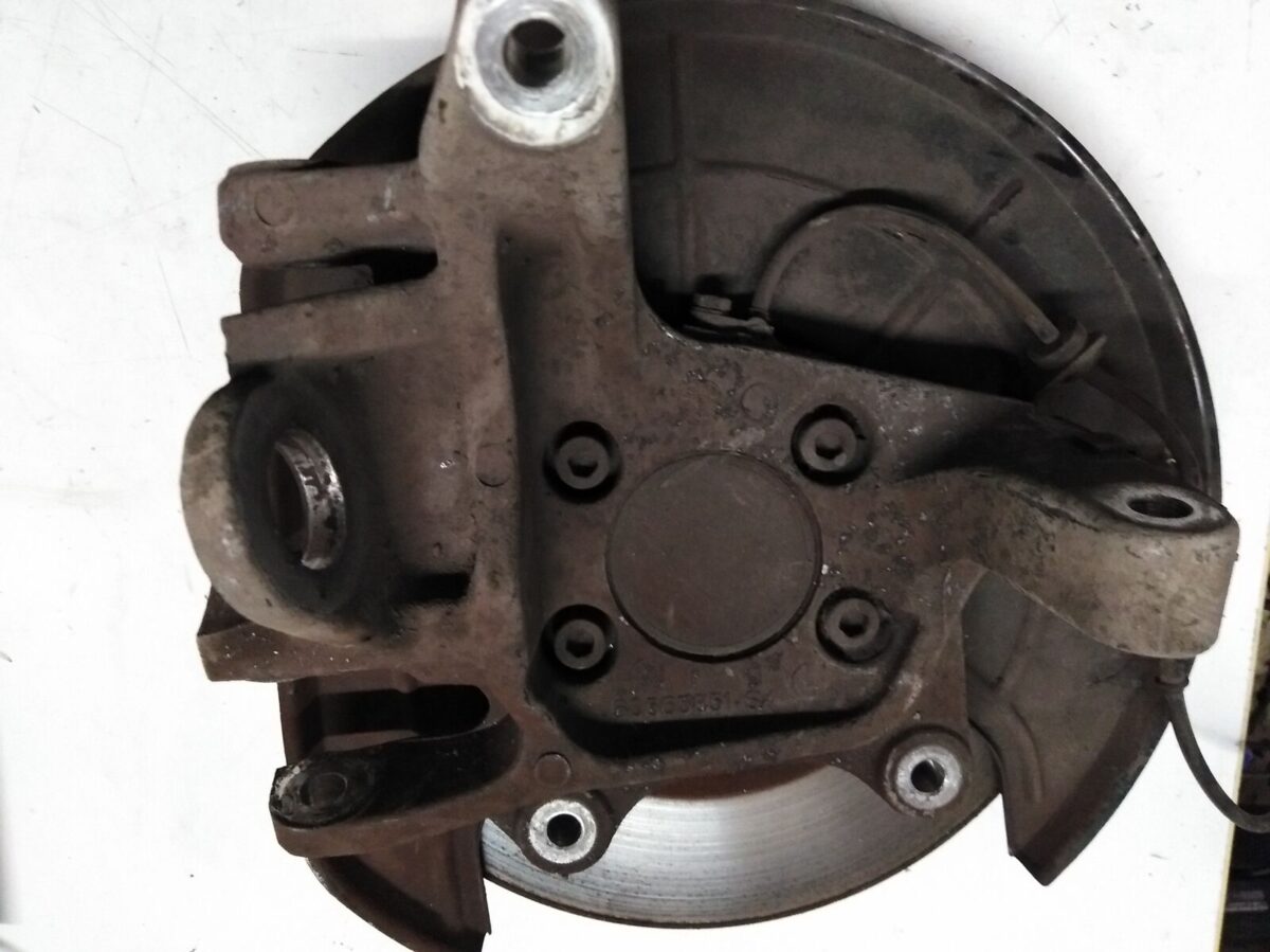 mozzo anteriore sinistra per lancia thesis 373442566085 mozzo anteriore sinistra per lancia thesis