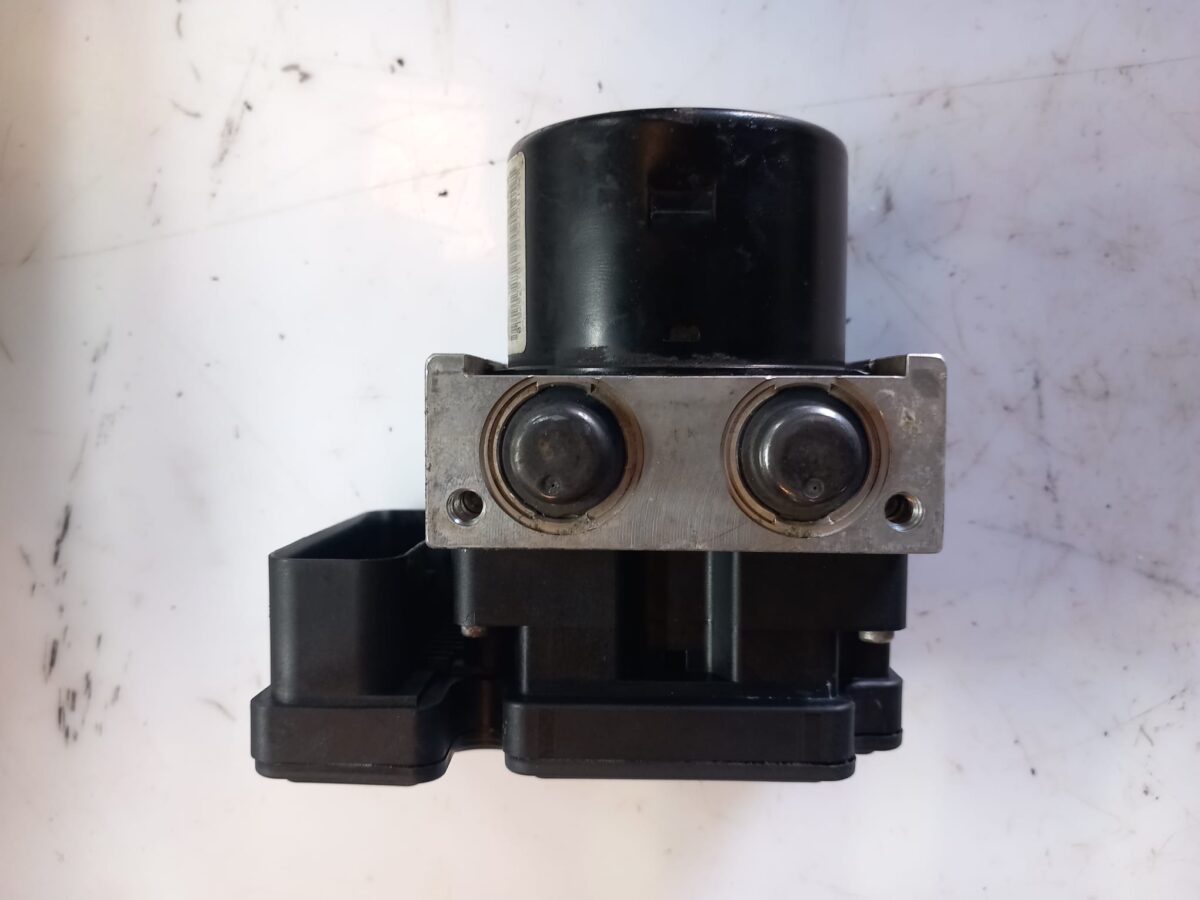 pompa abs per renault twingo ii pompa abs 8200403322 388039221425 2 pompa abs per renault twingo ii pompa abs 8200403322