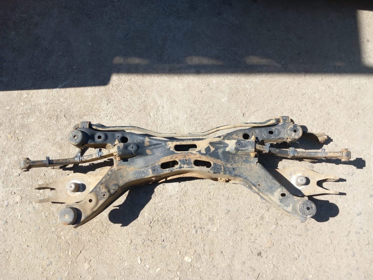 ponte assale posteriore per fiat croma 2005 2011 51748734 con barra 388039221155 ponte assale posteriore per fiat croma (2005 - 2011) 51748734 con barra