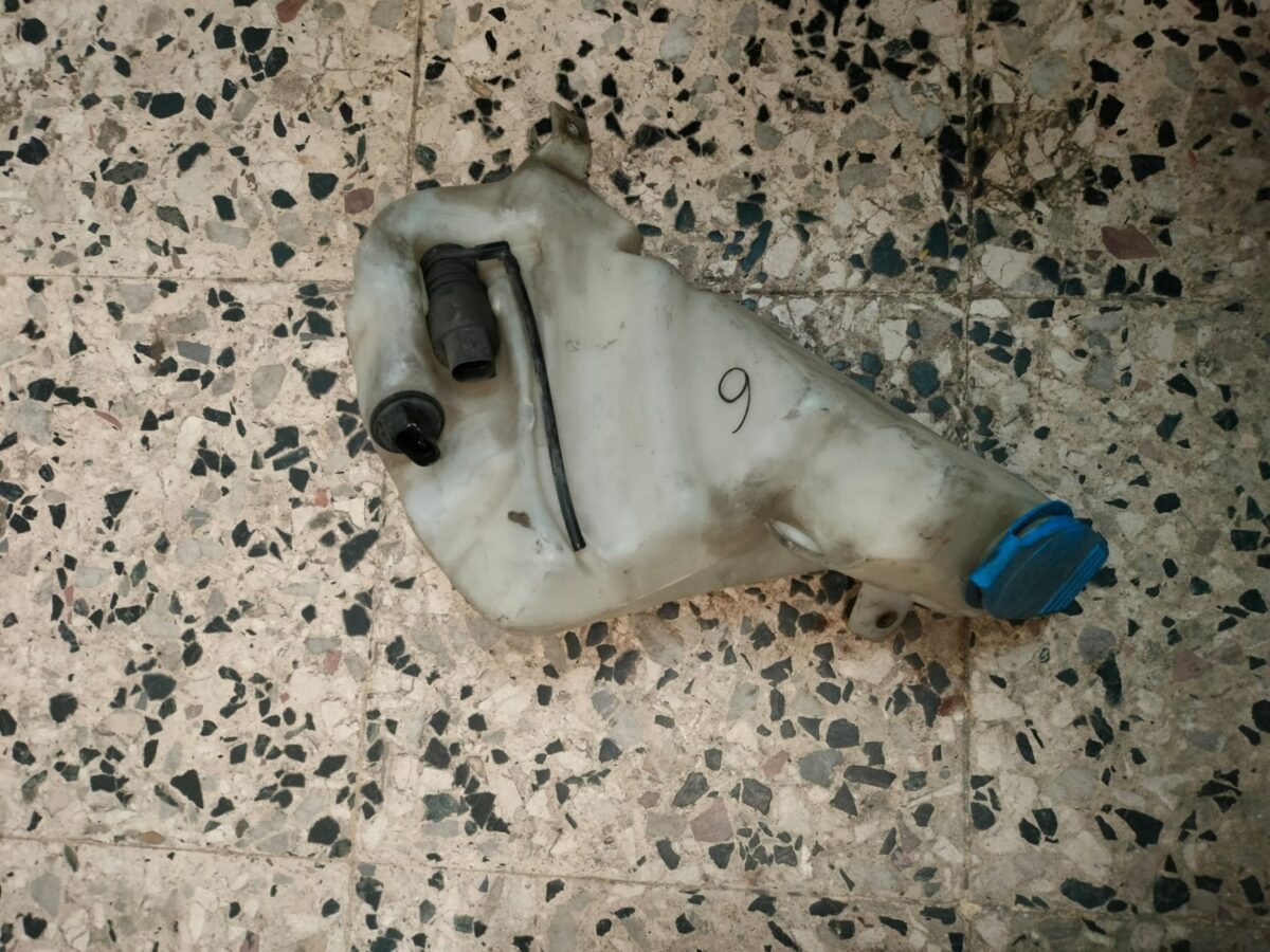 serbatoio liquido tergicristalli per volkswagen passat 388039221725 serbatoio liquido tergicristalli per volkswagen passat