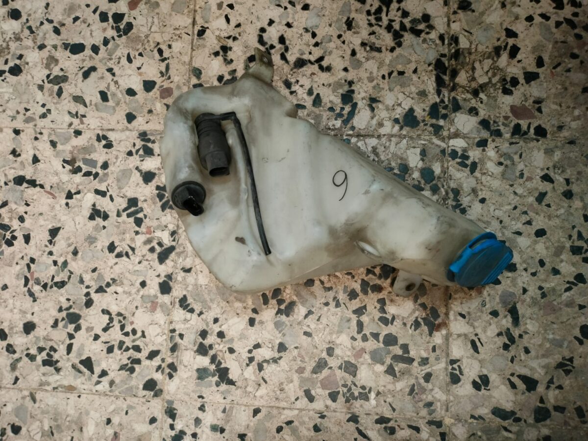 serbatoio liquido tergicristalli per volkswagen passat 388039221725 2 serbatoio liquido tergicristalli per volkswagen passat