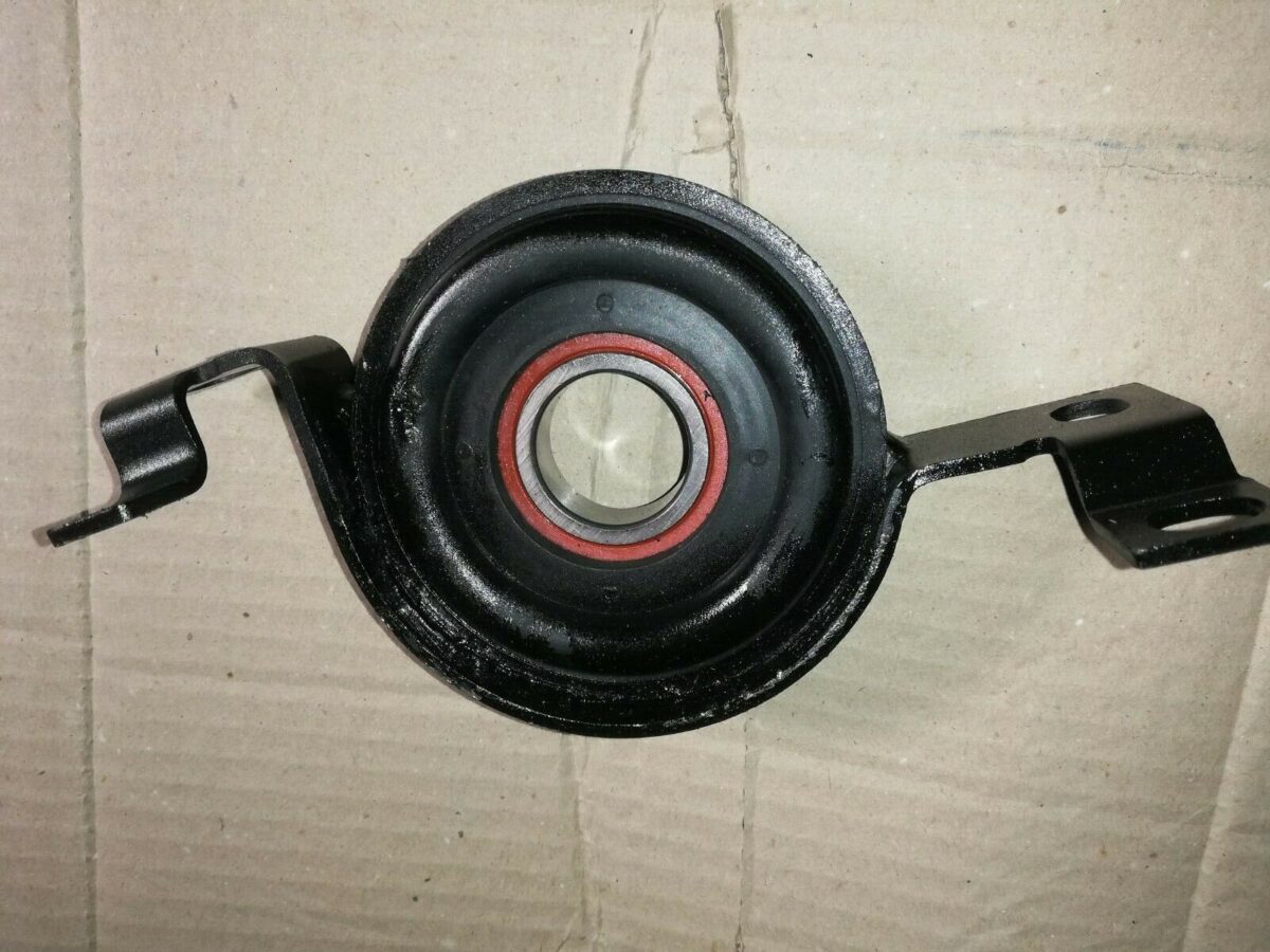 supporto cuscinetto giunto albero cardanico per jeep cherokee kl 2014 143187015305 supporto cuscinetto giunto albero cardanico per jeep cherokee kl 2014>