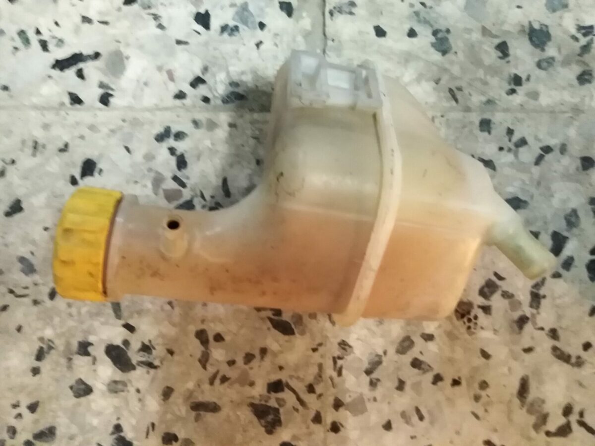 vaschetta compensazione radiatore per chevrolet daewoo matiz 373444474895 2 rotated vaschetta compensazione radiatore per chevrolet daewoo matiz