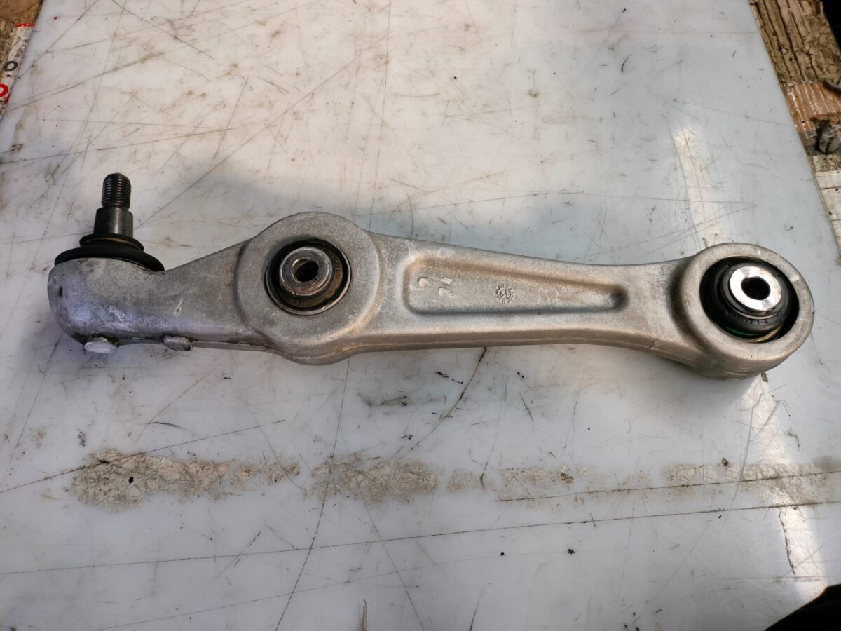 braccio sospensione anteriore inf dx sx per lancia thesis 388039222036 2 braccio sospensione anteriore inf dx-sx per lancia thesis