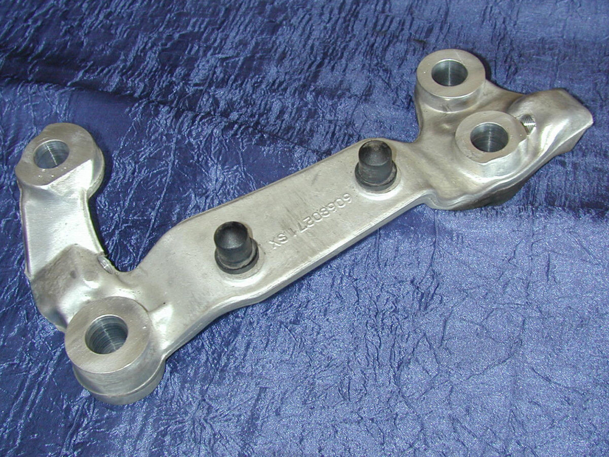 supporto braccetti superiori ant sx 60680271 per lancia thesis 142909348356 supporto braccetti superiori ant sx 60680271 per lancia thesis