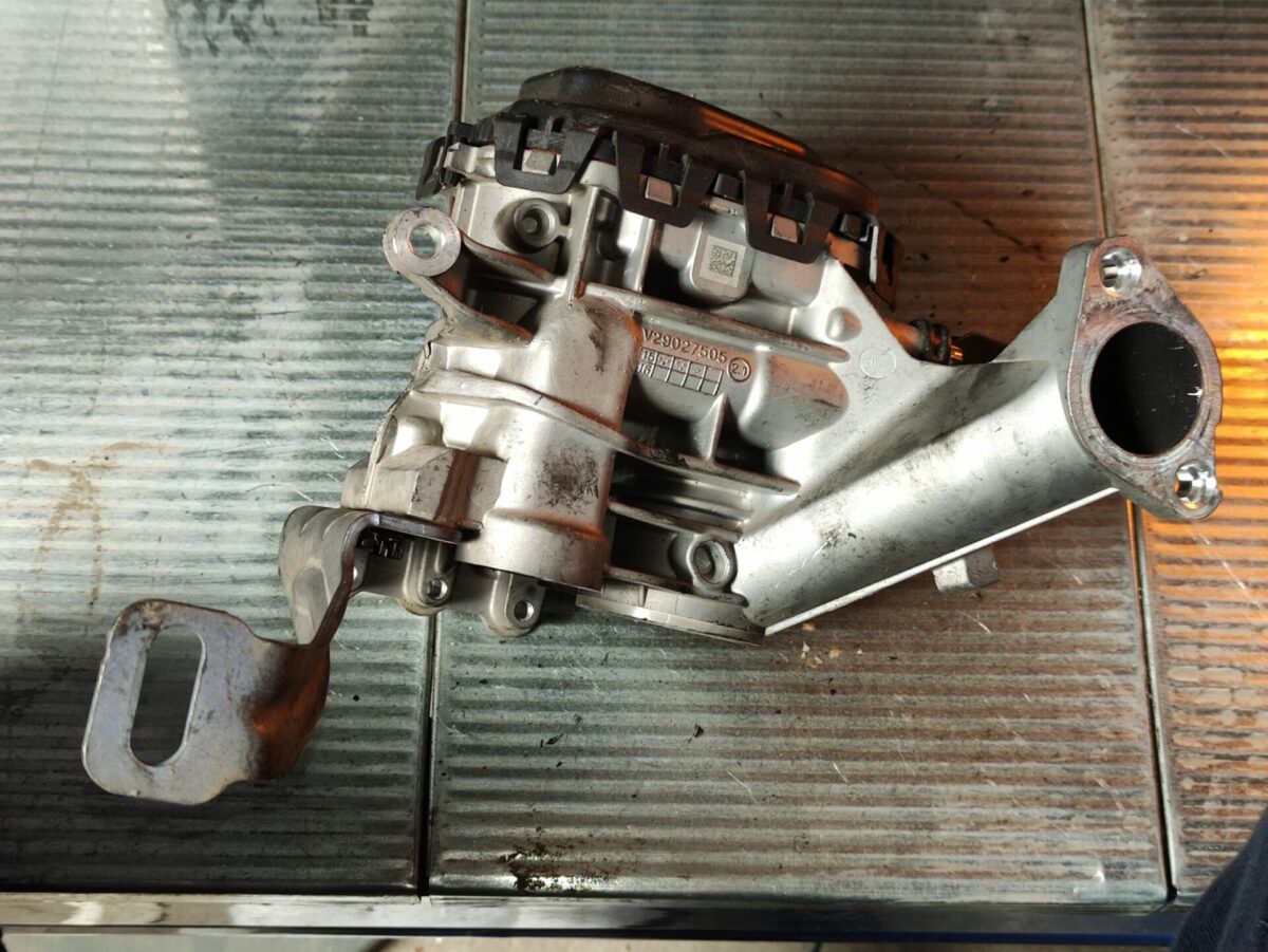 valvola egr per peugeot 300816 2011 2016 373496004476 2 scaled valvola egr per peugeot 30081.6 2011-2016