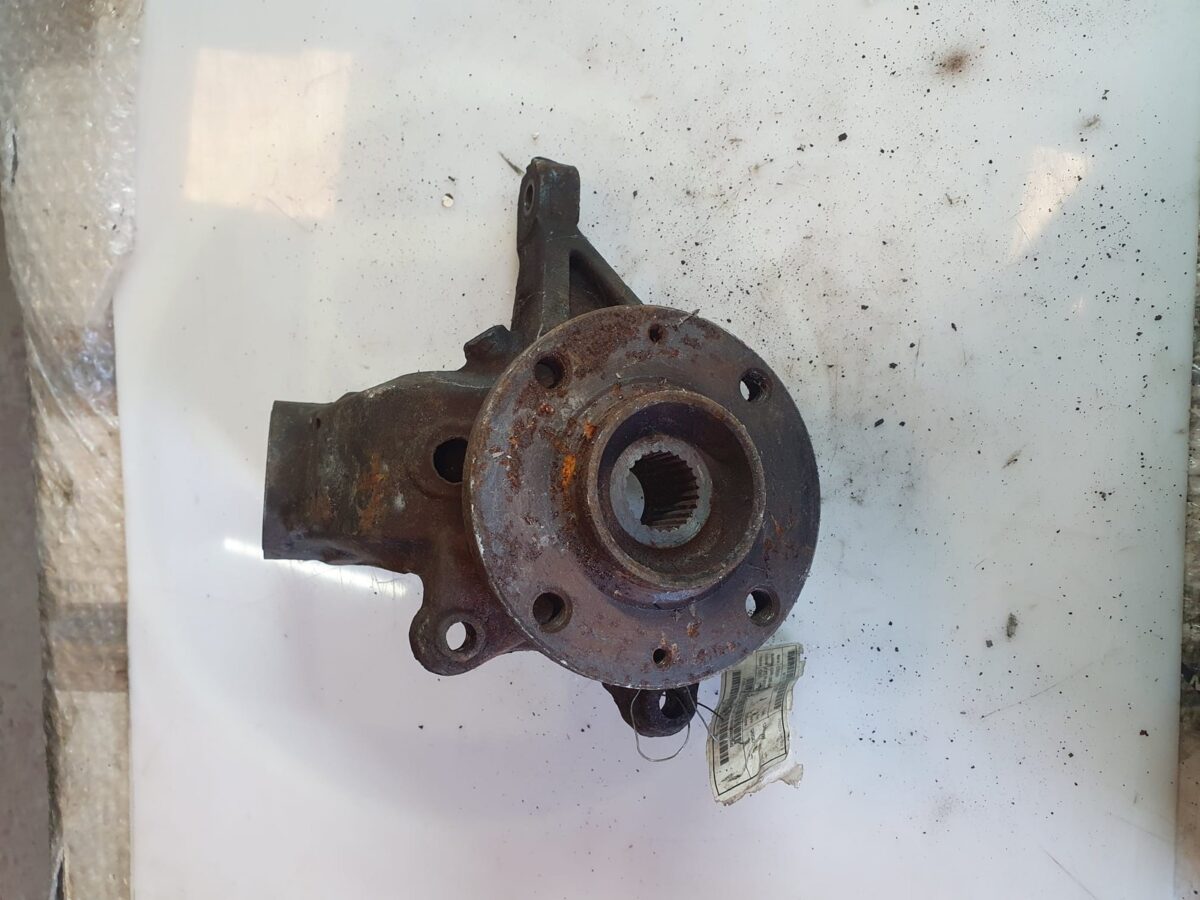fusello montante per berlingo anteriore sx 388039221317 fusello montante per berlingo anteriore sx
