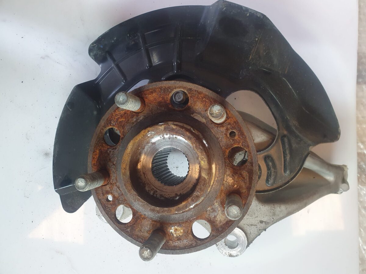 fusello montante per hyundai tucson 2015 anteriore destro 388039221237 4 rotated fusello montante per hyundai tucson 2015 anteriore destro