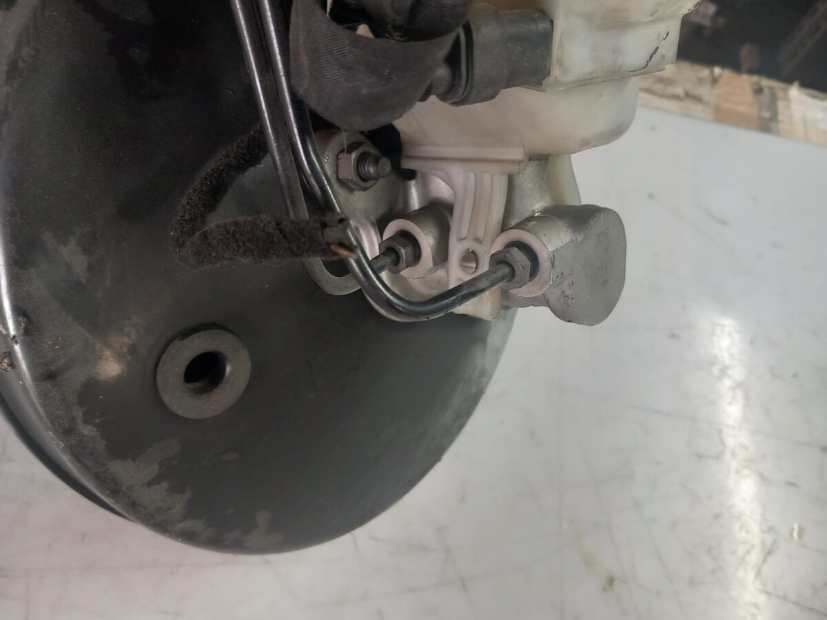 servofreno completo per fiat grande punto evo 12 completo di pompa e vaschetta 388039221637 servofreno completo per fiat grande punto evo 1.2 completo di pompa e vaschetta