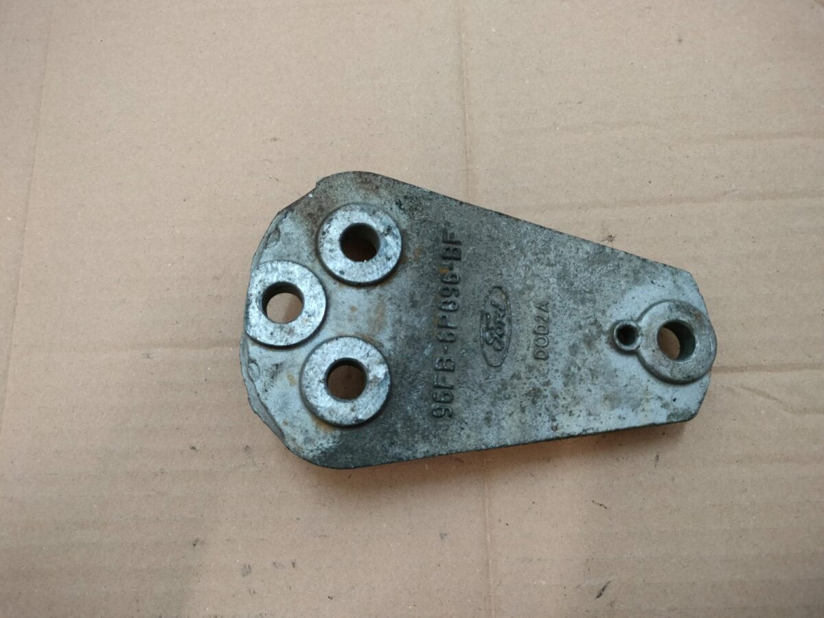staffa supporto motore per ford fiesta 388039222117 2 staffa supporto motore per ford fiesta