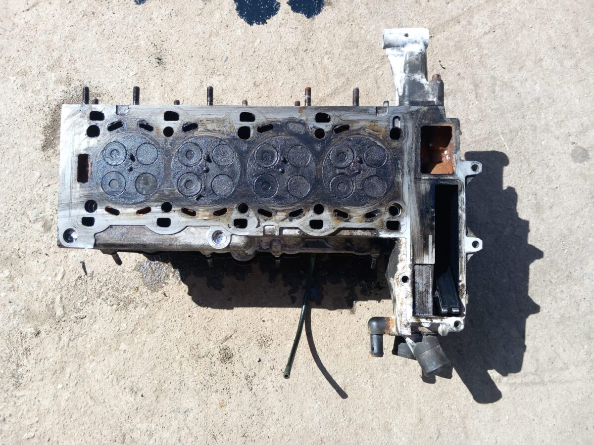 testata motore completa per opel zafira a 20 cdti 16v 4cil codice r9128018 388039221037 2 testata motore completa per opel zafira a 2.0 cdti 16v. 4cil. codice: r9128018