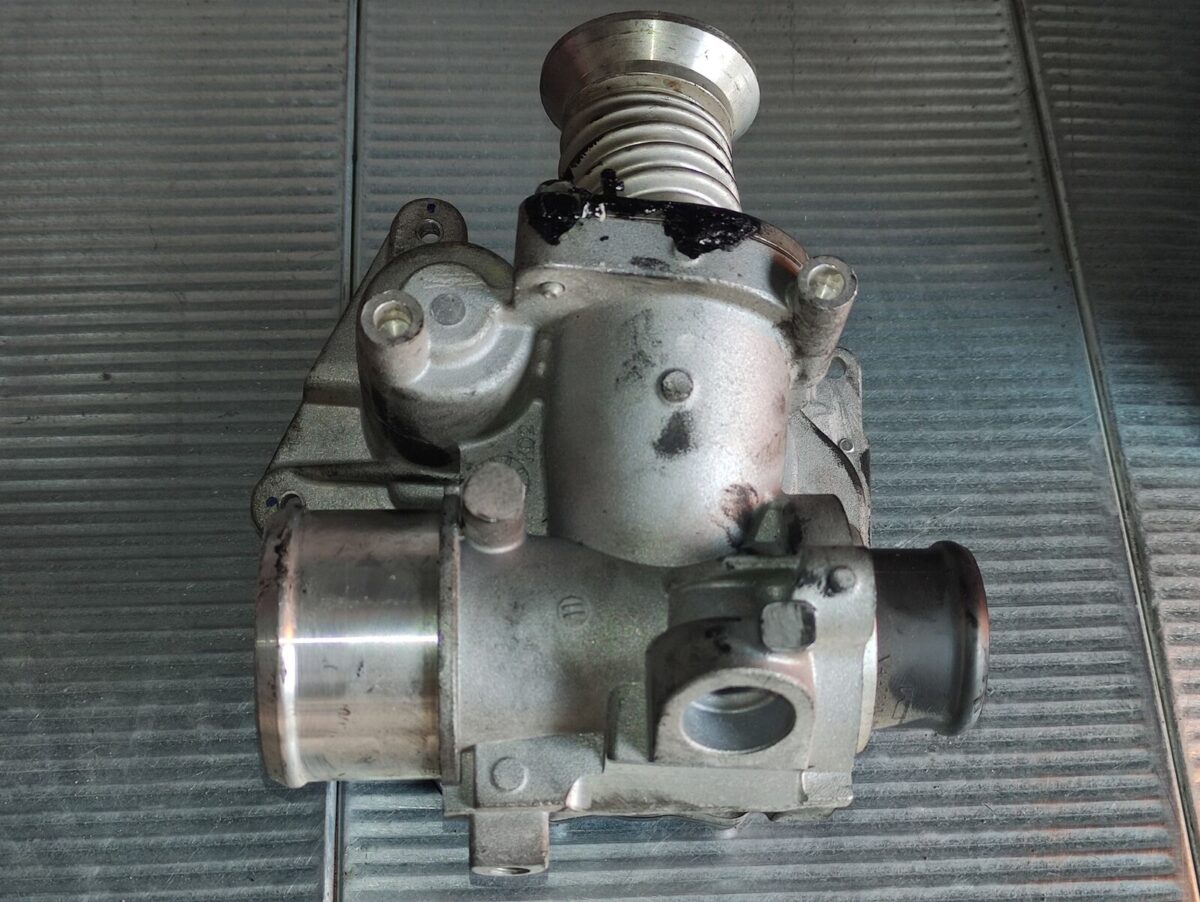 valvola egr per opel corsa e 13 2014 2020 373436706187 valvola egr per opel corsa e 1.3 2014-2020