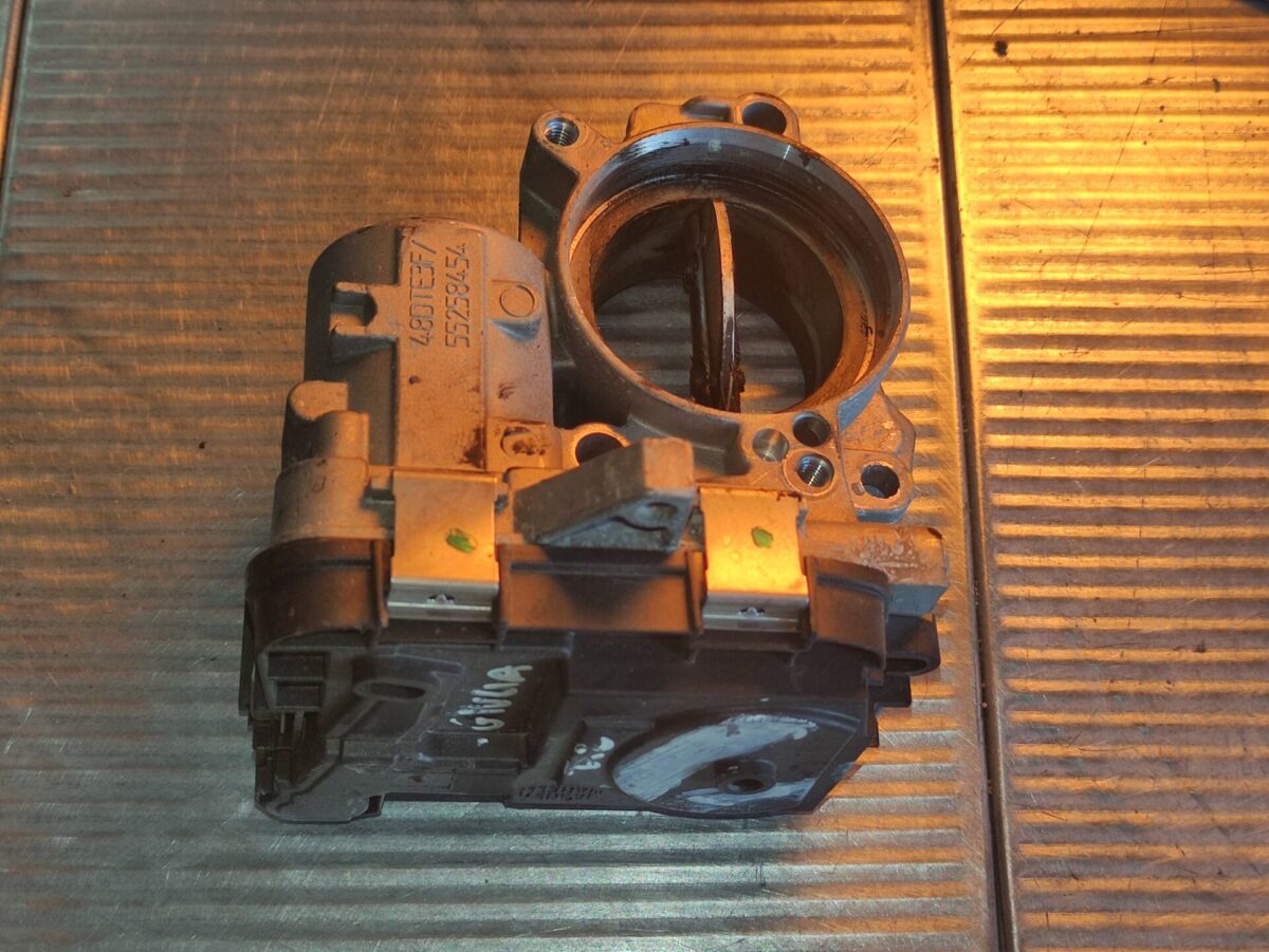 corpo farfallato per jeep renegade 16 373444474868 2 corpo farfallato per jeep renegade 1.6