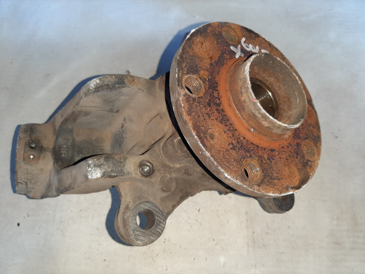 fusello montante per golf plus octavia ii leon altea xl a3 sportback golf v alt 388039216118 fusello montante per golf plus octavia ii leon altea xl a3 sportback golf v alt