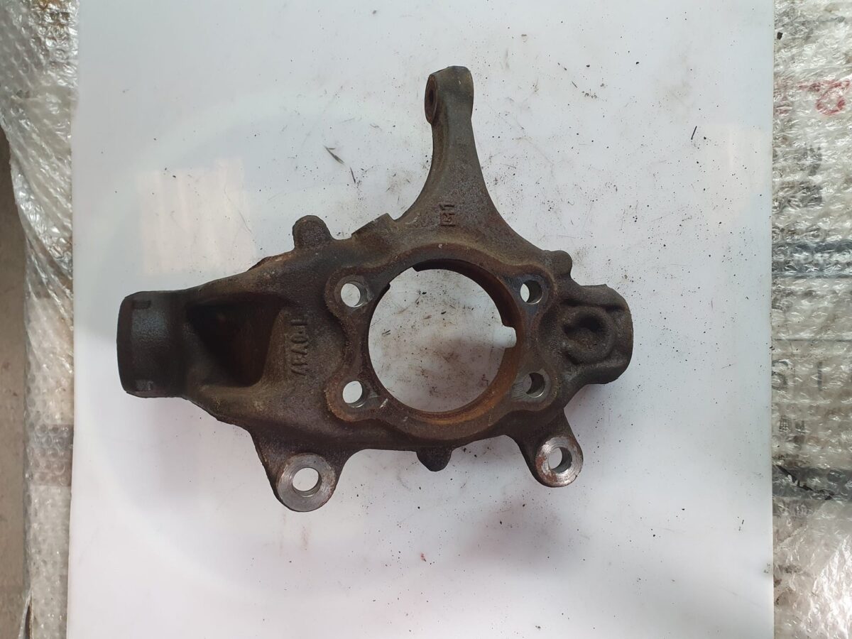 fusello montante per qashqai 2014 anteriore sx 388039221278 fusello montante per qashqai 2014 anteriore sx