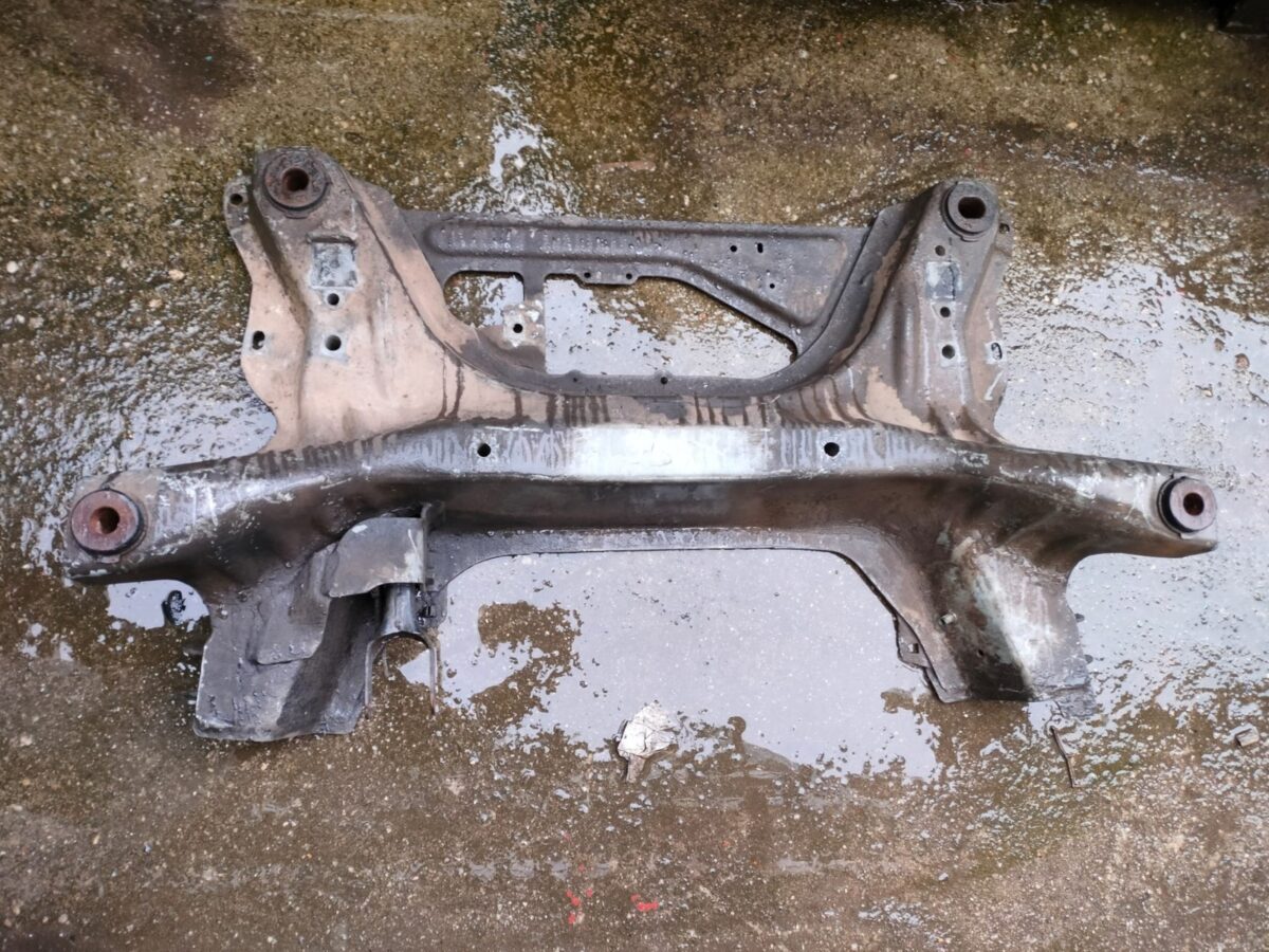 culla assale anteriore per citroen c5 388039221999 culla assale anteriore per citroen c5