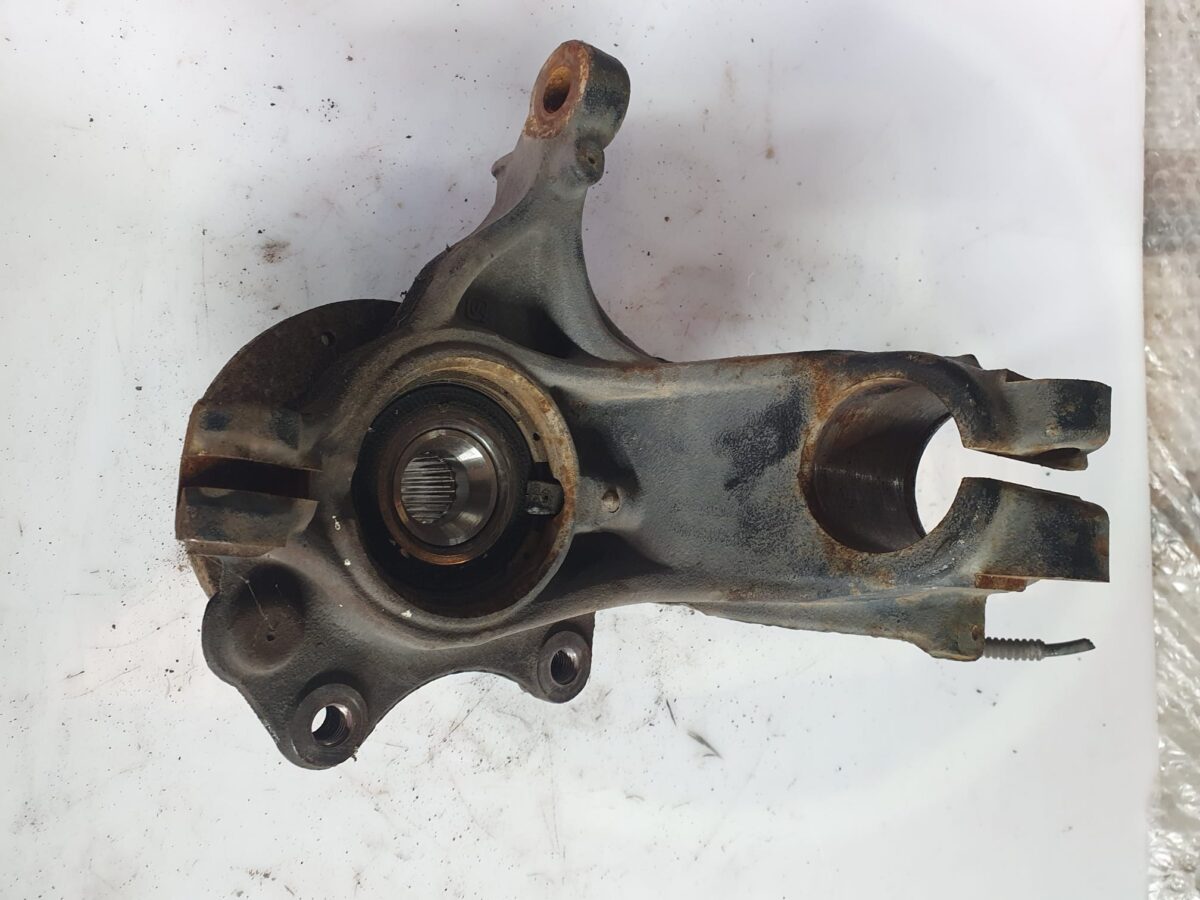 fusello montante per c3 2016 anteriore sx 388039221279 2 rotated fusello montante per c3 2016 anteriore sx