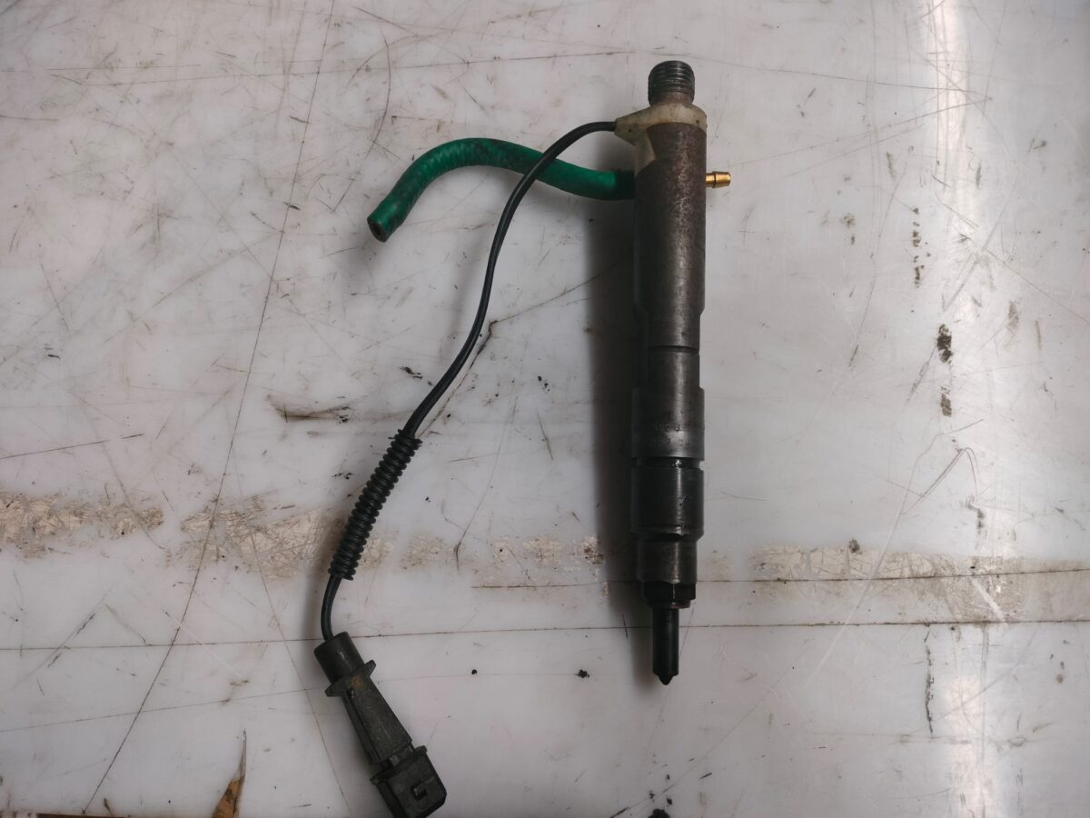 iniettore per volkswagen golf iv 388039222049 2 iniettore per volkswagen golf iv