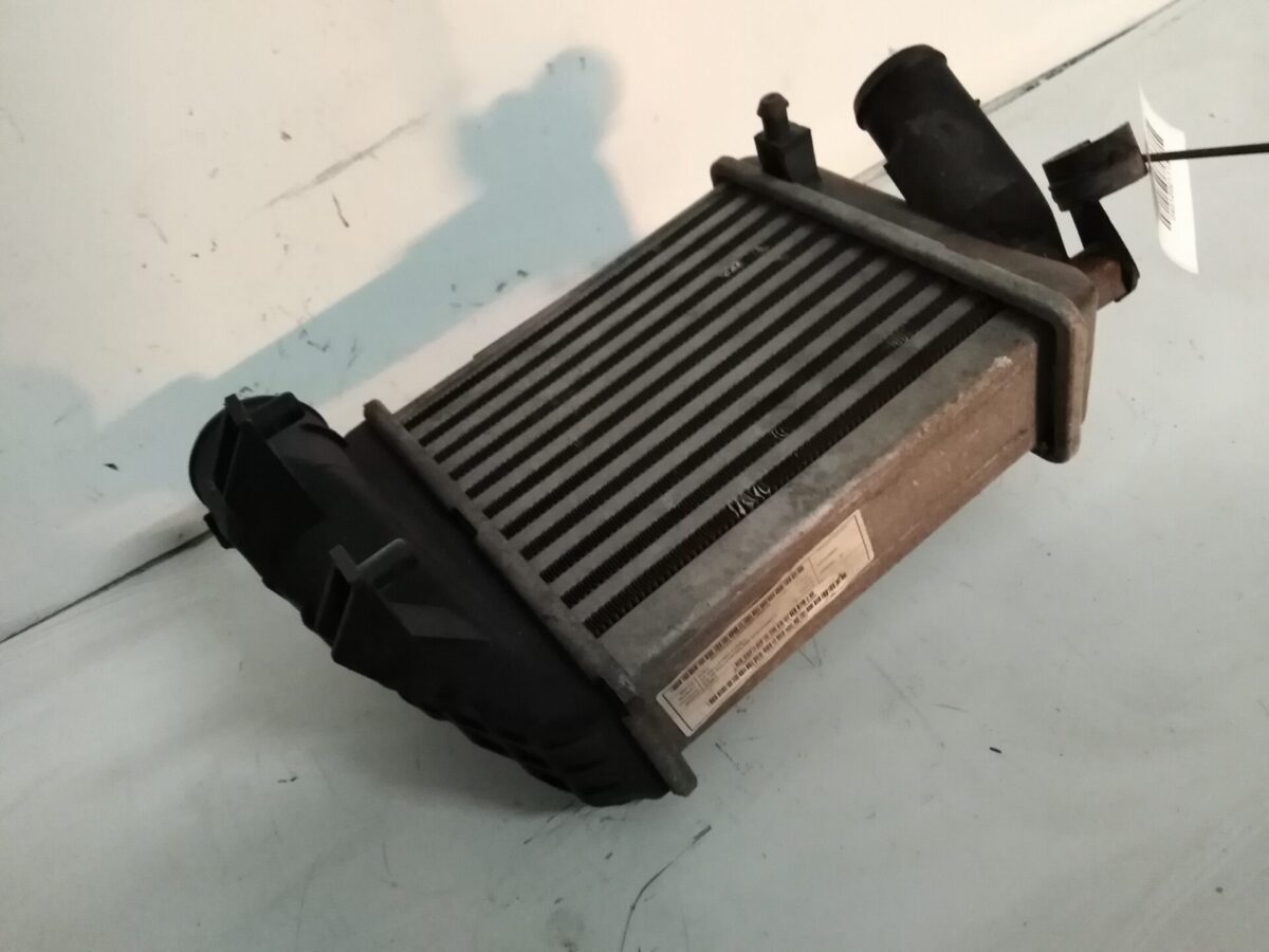 radiatore intercooler per vw golf iii cabriolet variant vento 373418610489 2 radiatore intercooler per vw golf iii cabriolet variant vento